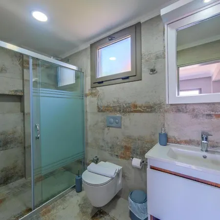 Βίλα Safir 1-2 *