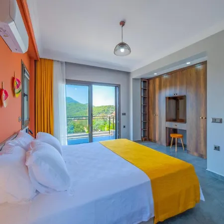 Villa Safir 1-2 *